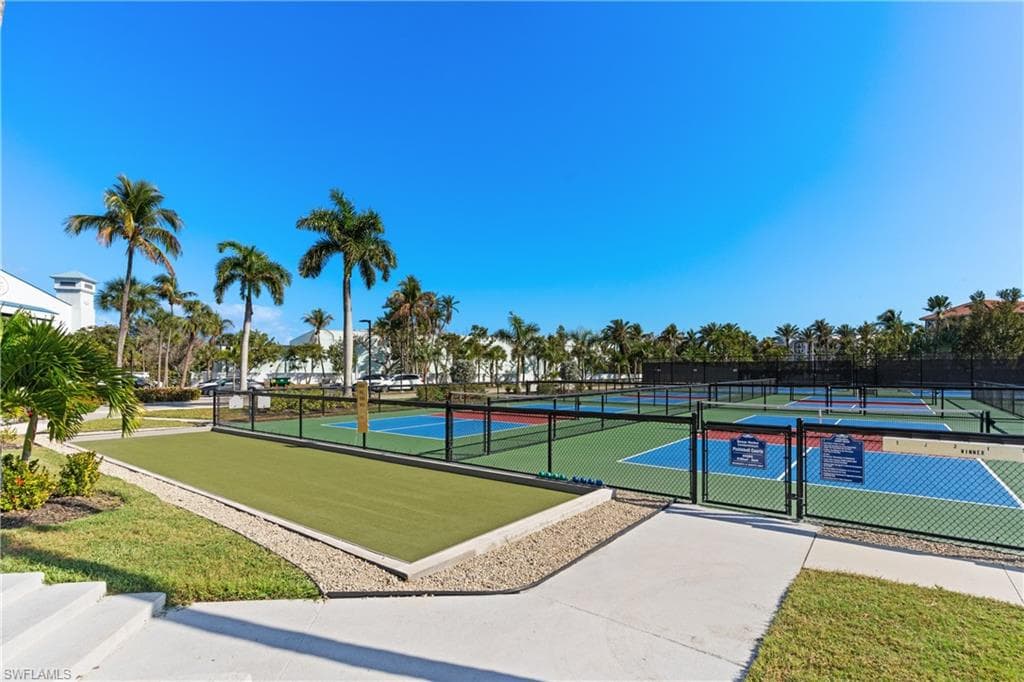 4753 Estero BLVD 804-25