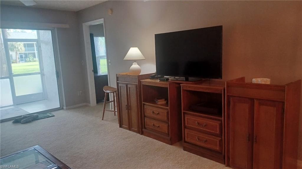 716 Landover CIR 102-1