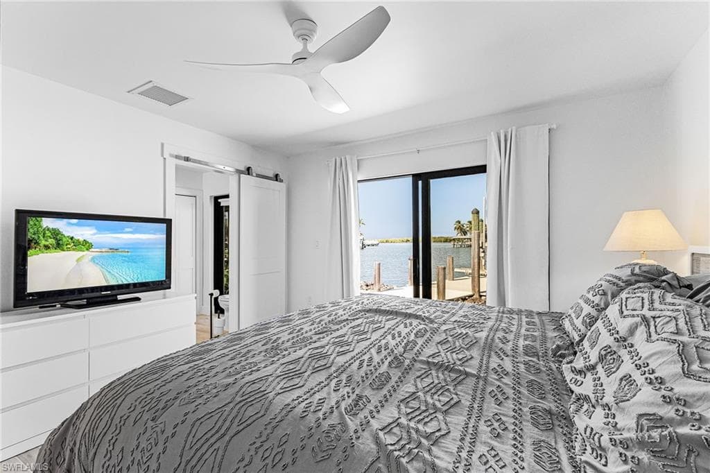 121 JAMAICA DR-24