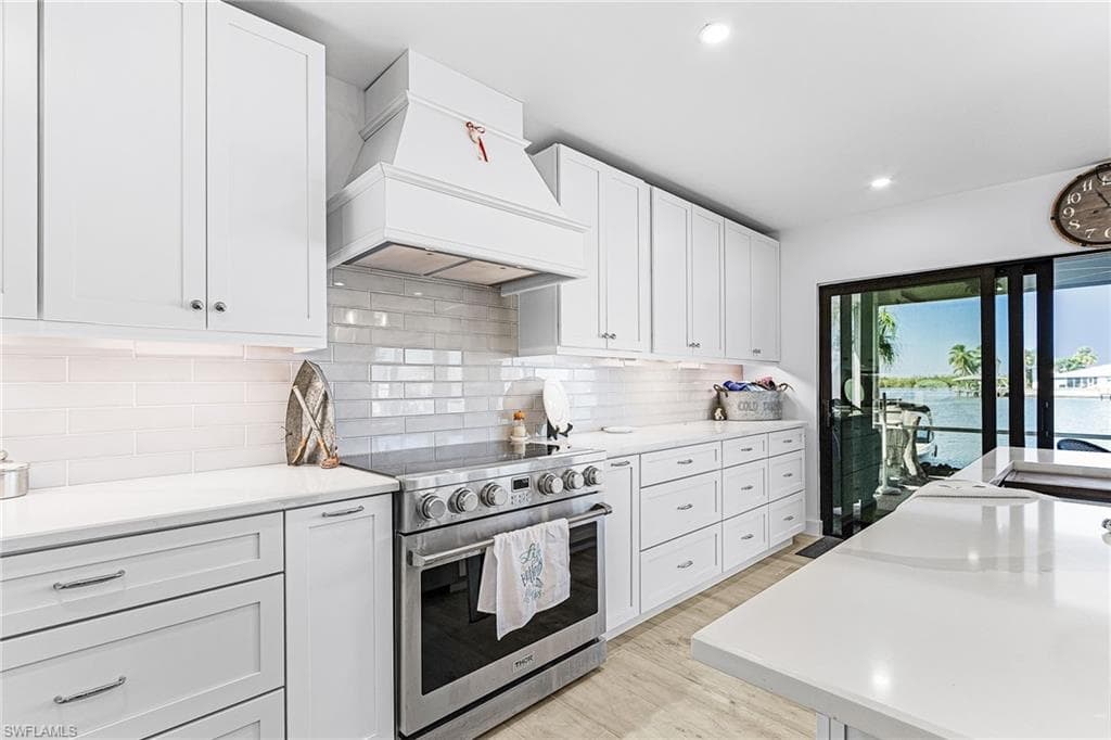 121 JAMAICA DR-10