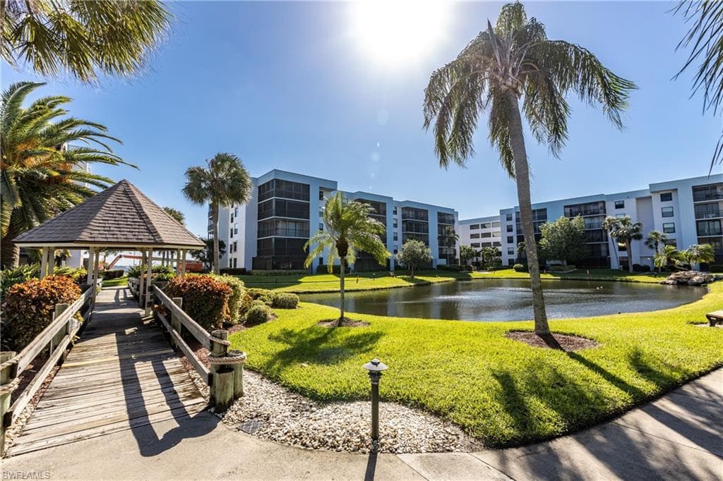 3490 N Key DR 403-2