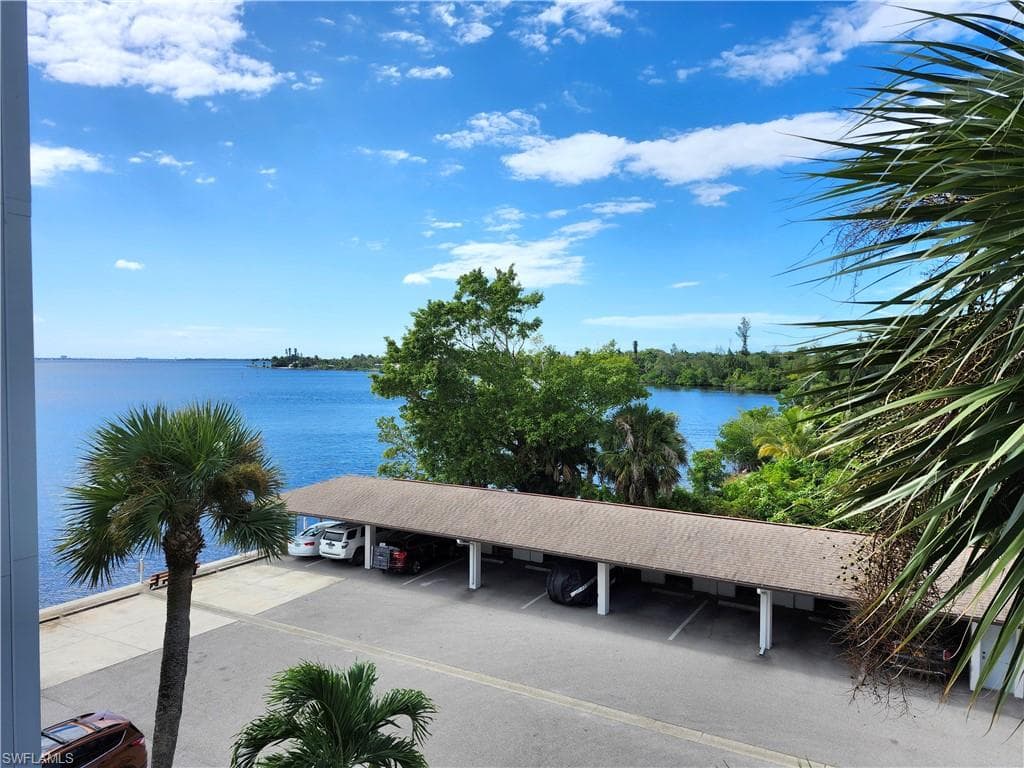 3490 N Key DR 403-12