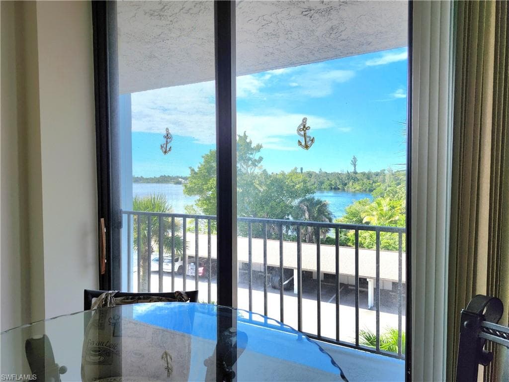 3490 N Key DR 403-18