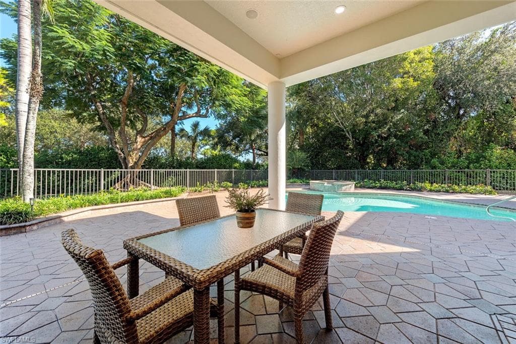 1252 POCANTICO LN-11
