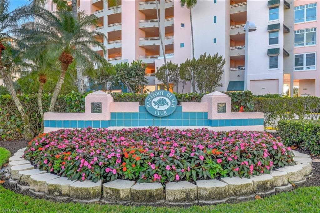 262 Barefoot Beach BLVD 205-2