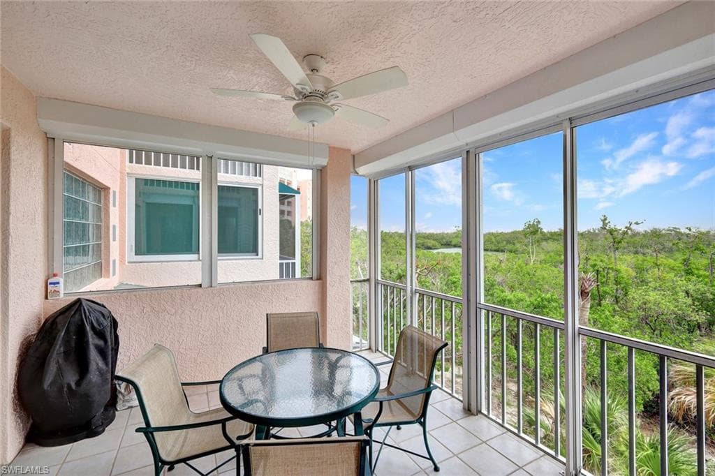 262 Barefoot Beach BLVD 205-18