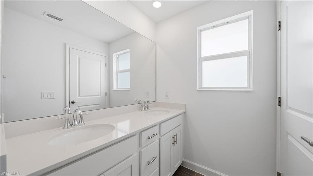 15705 Raveneli CT-23