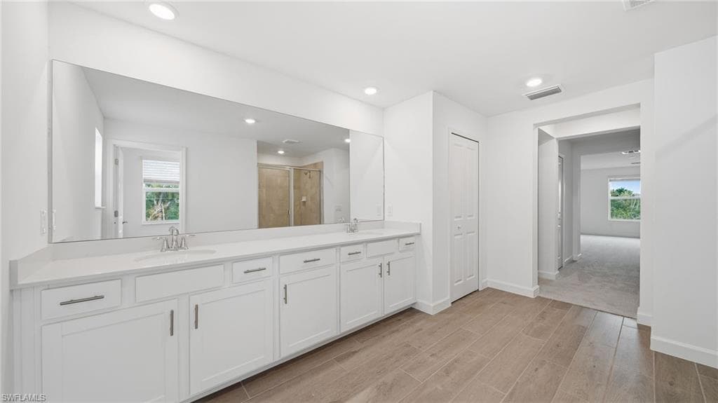 15705 Raveneli CT-26