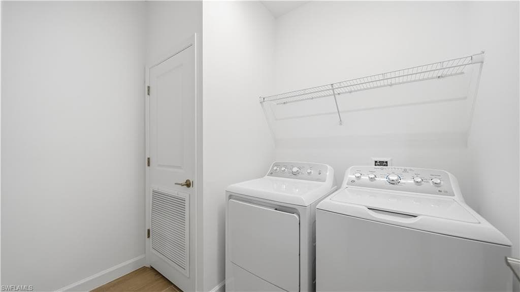 15705 Raveneli CT-30