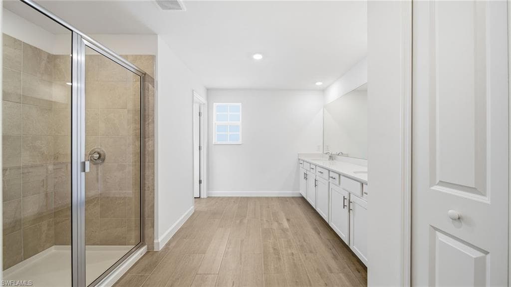 15705 Raveneli CT-25