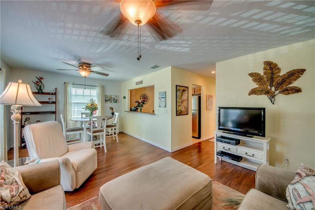 3324 N Key DR 5-5