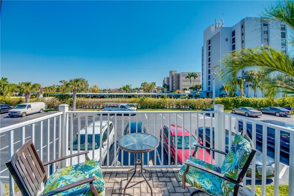 3324 N Key DR 5-25
