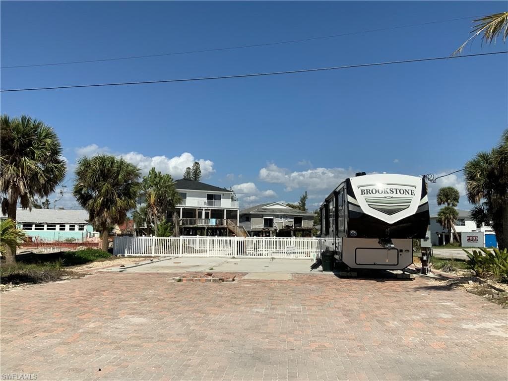6041 Gulf RD-4