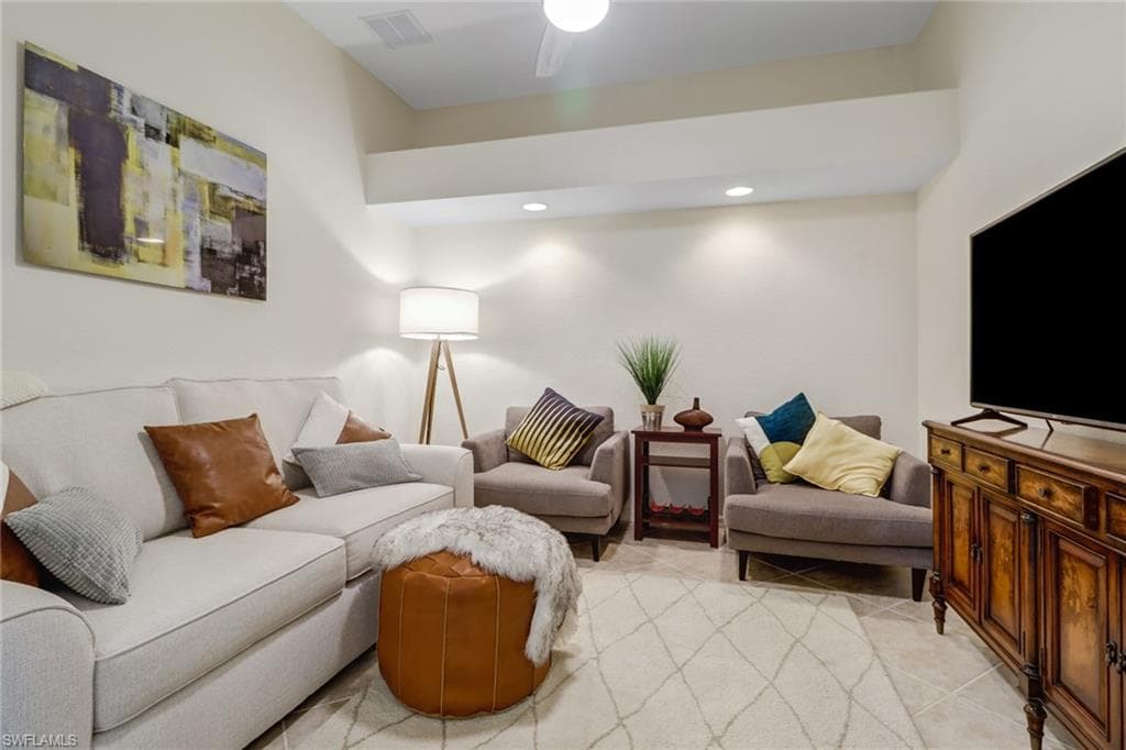 10270 Heritage Bay BLVD 3422-19