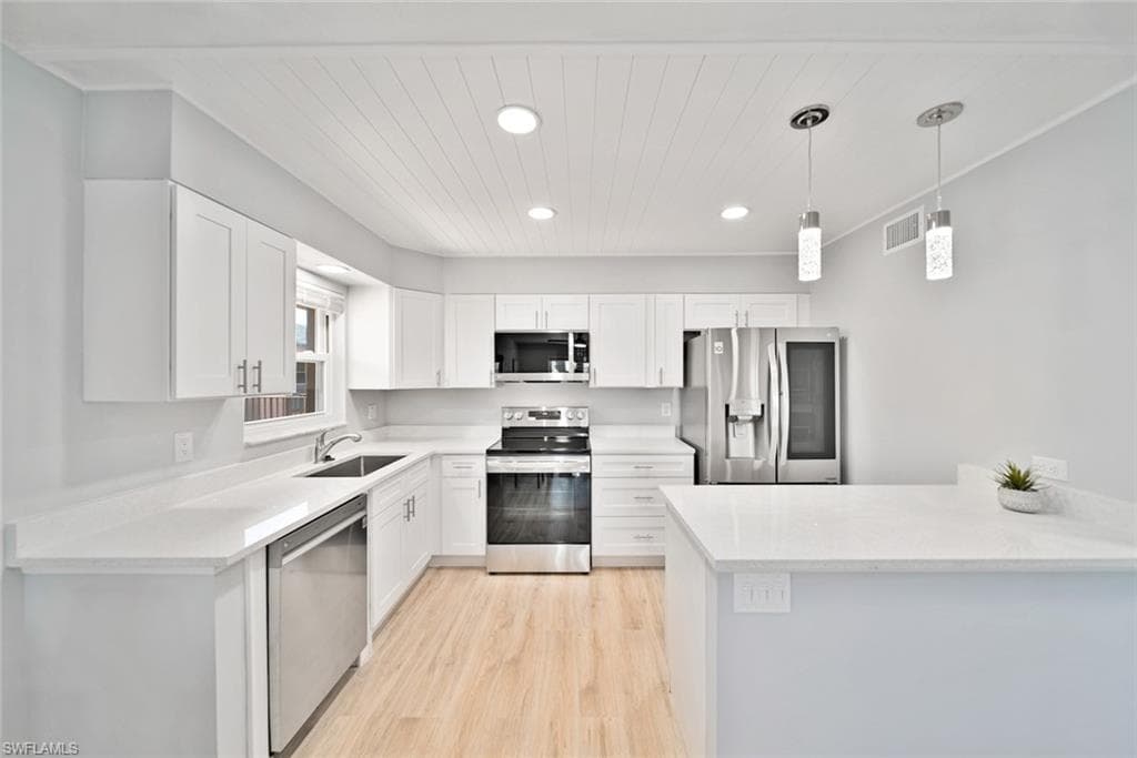 16881 Davis RD 721-7
