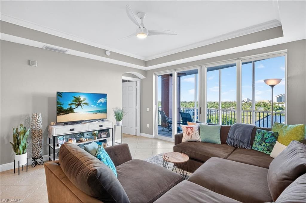 2743 1st ST 701-5