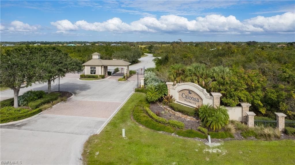 22797 Yellow Button LN-3