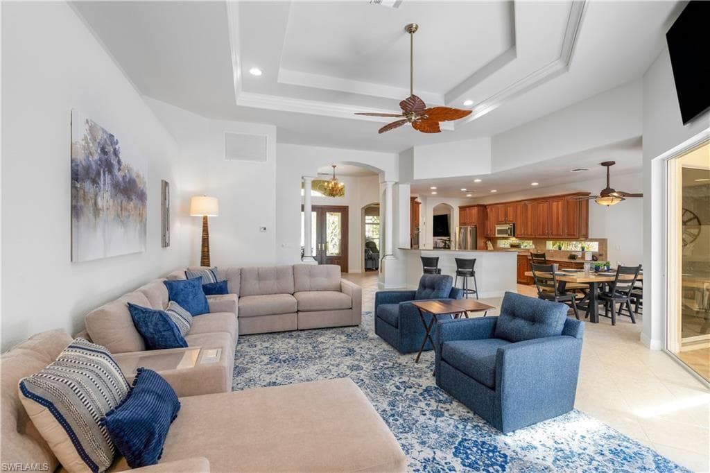 4923 Cerromar DR-6