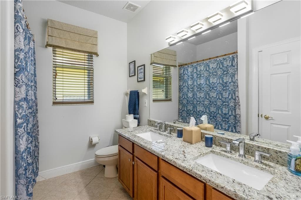 4923 Cerromar DR-24