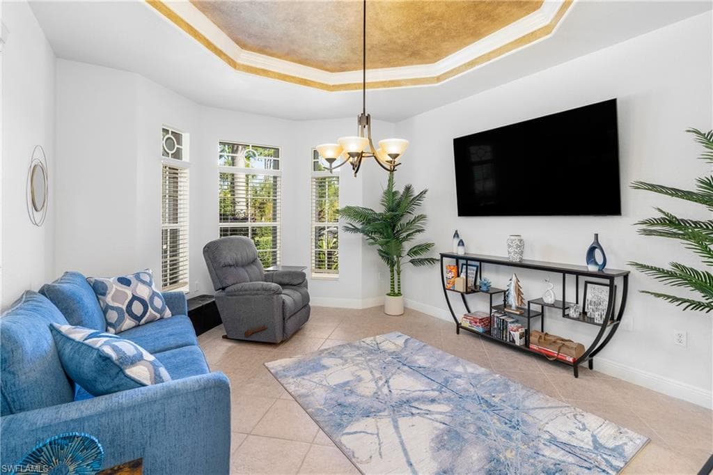 4923 Cerromar DR-10