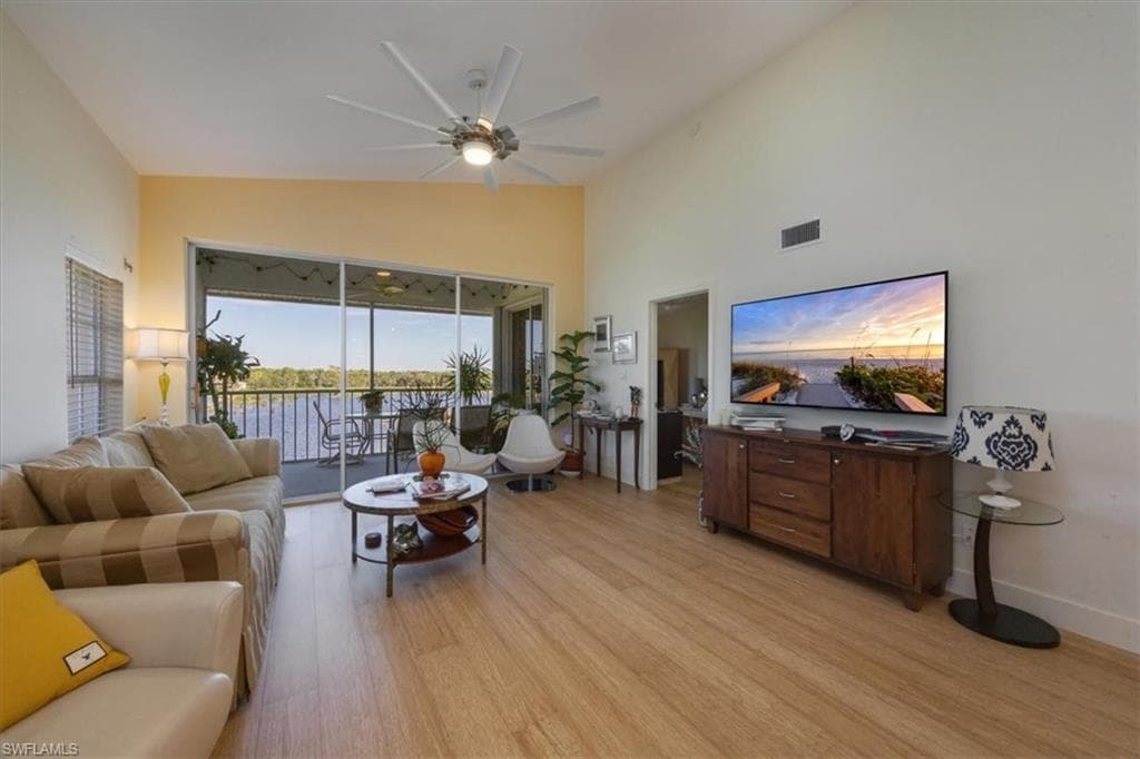 4130 Bayhead DR 301-3