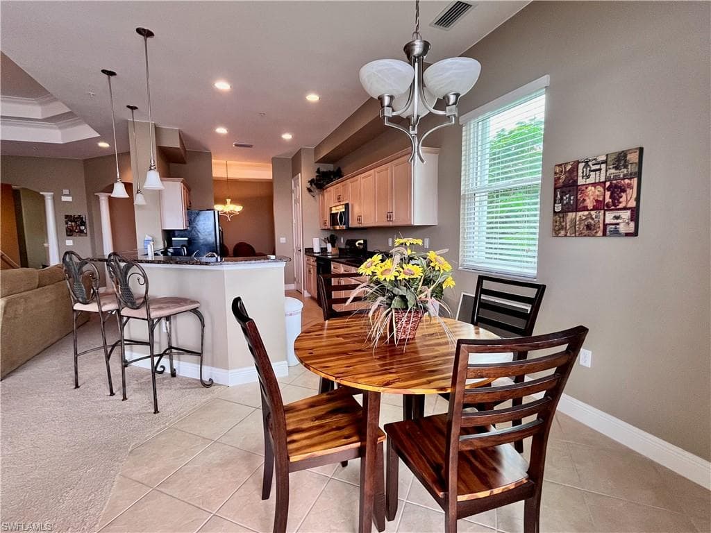 190 Shadroe Cove CIR 703-9