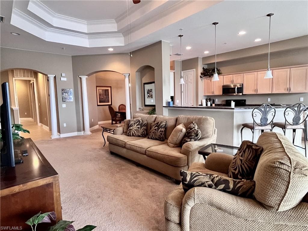 190 Shadroe Cove CIR 703-8