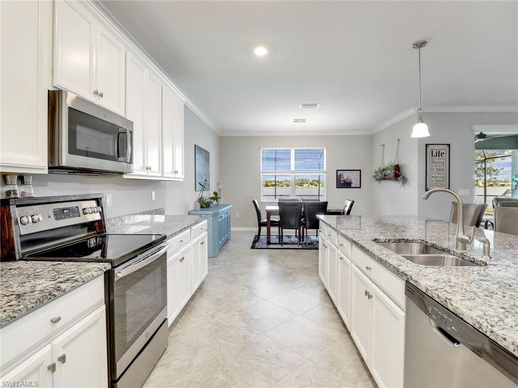 16391 Bonita Landing CIR-11