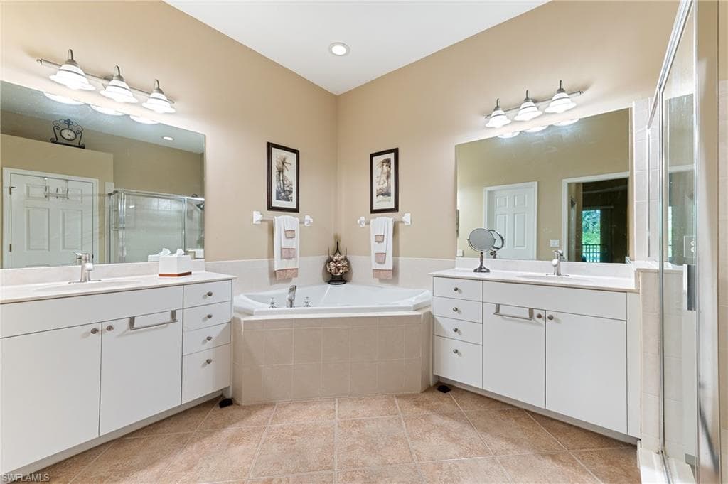 26407 Lucky Stone RD 201-14
