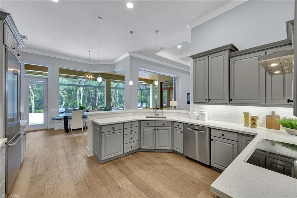 12219 Colliers Reserve DR-9