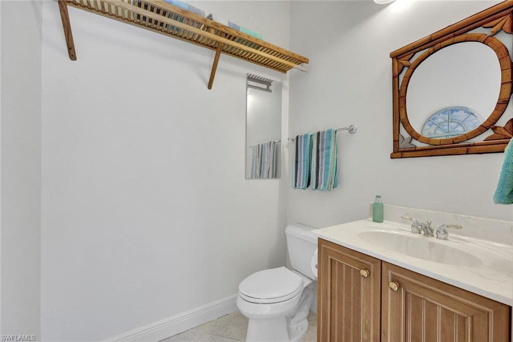 12219 Colliers Reserve DR-33