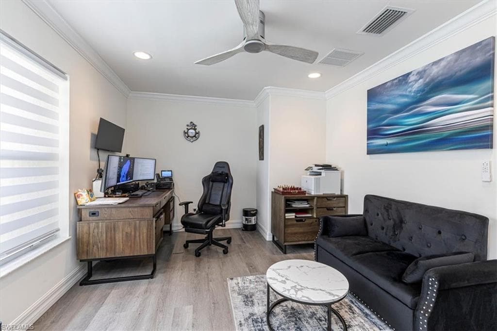1630 Triangle Palm TER-12