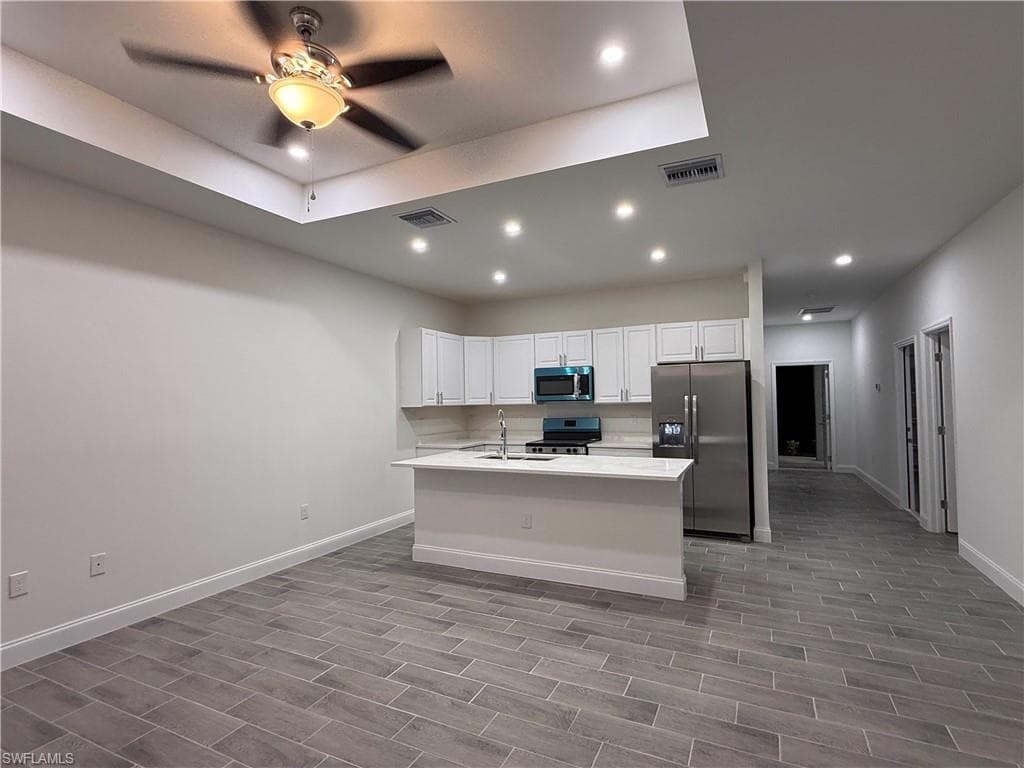 304-306 Gordon AVE S-18