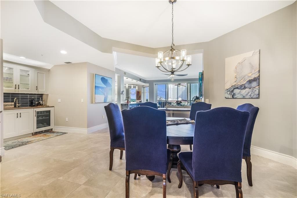 6081 Silver King BLVD 404-7