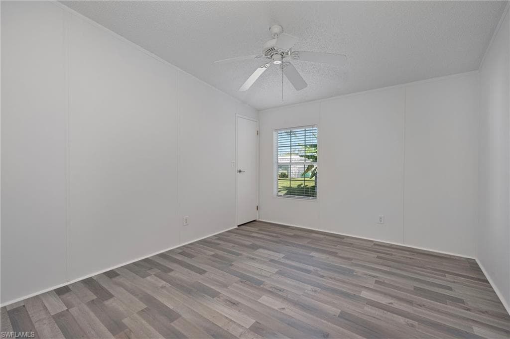 276 Grosbeak LN 276-9