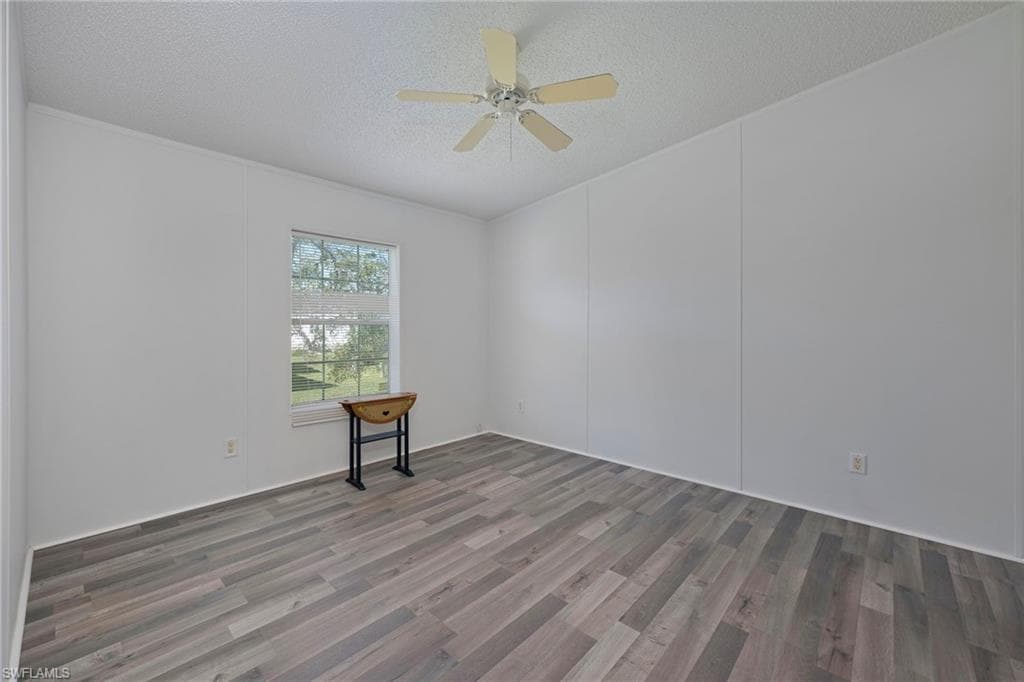 276 Grosbeak LN 276-10