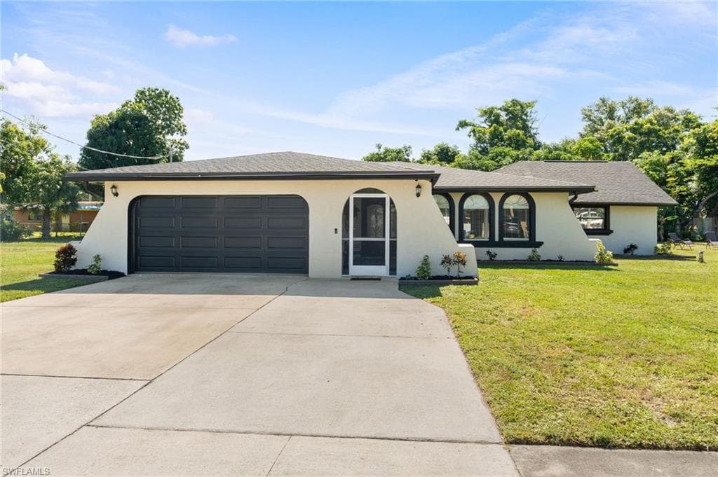 3042 Mango ST-2
