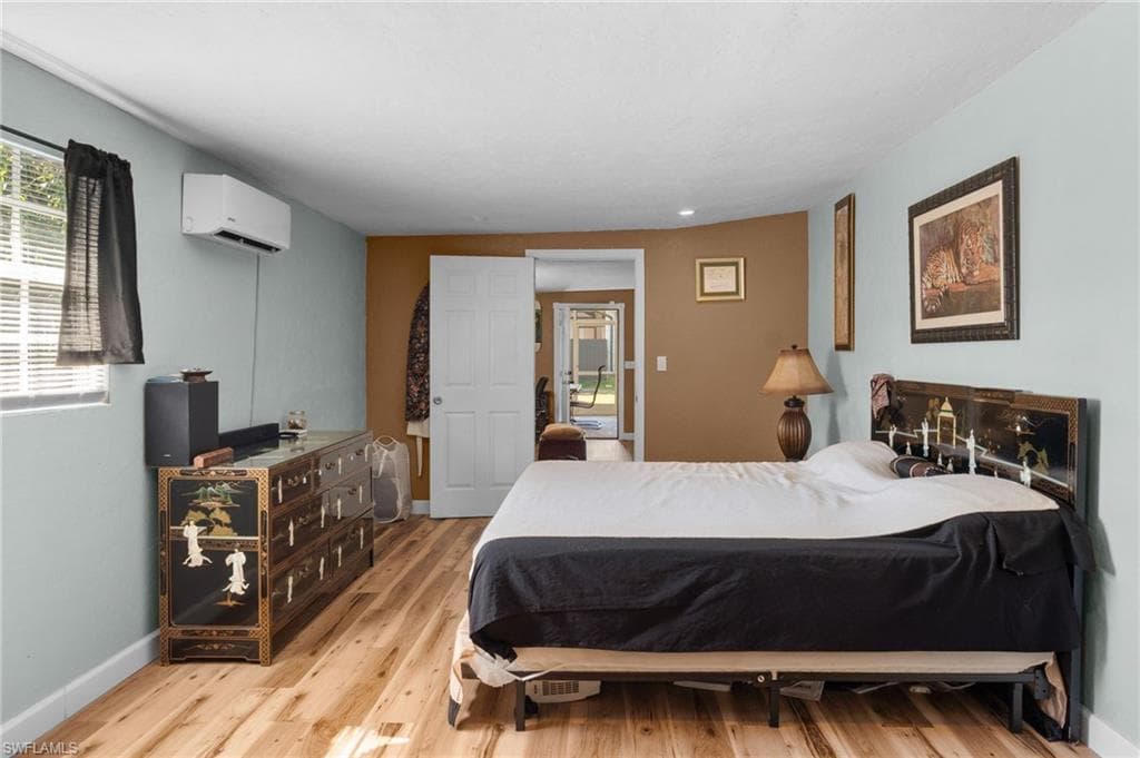 3042 Mango ST-21