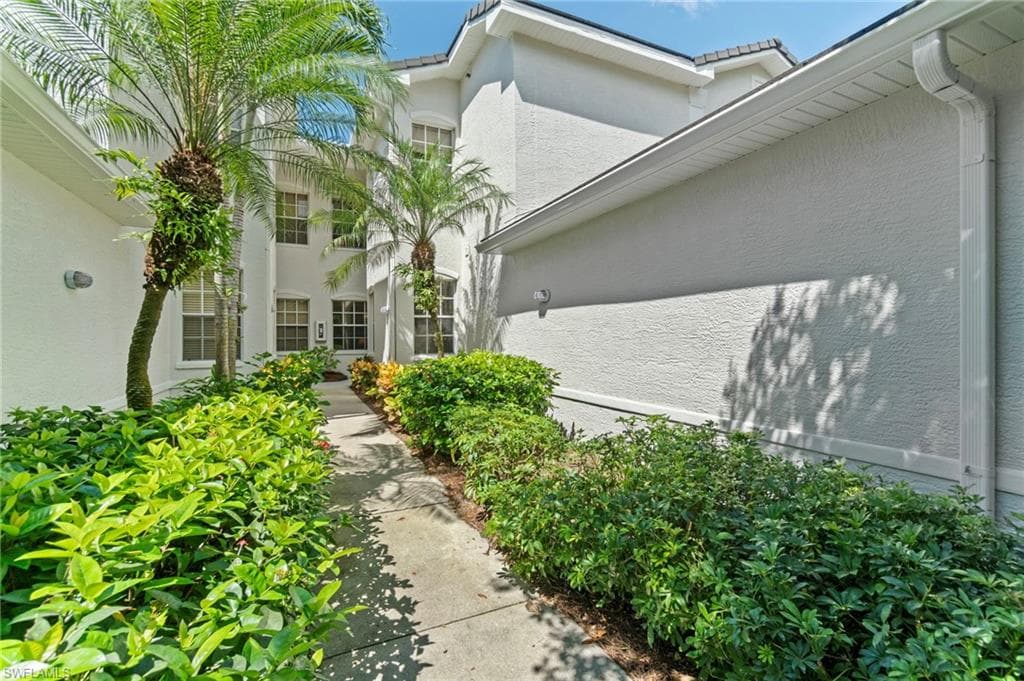 3412 Pointe Creek CT 102-32