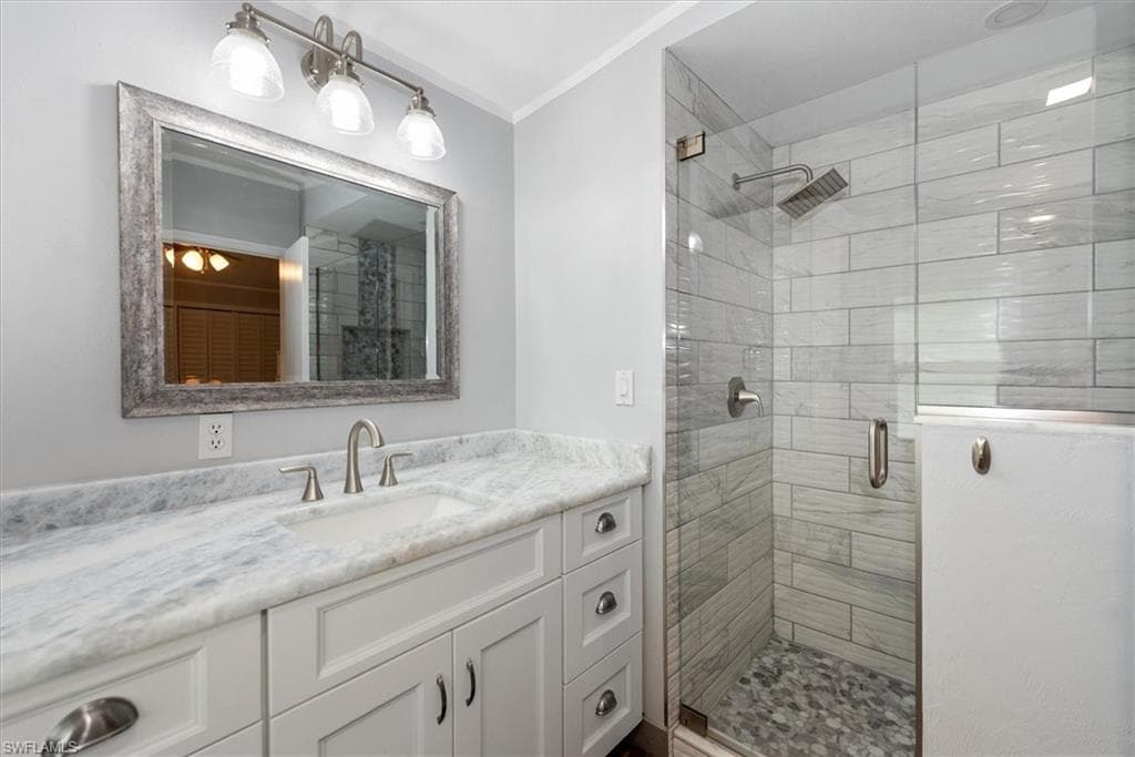 102 Elise DR-17