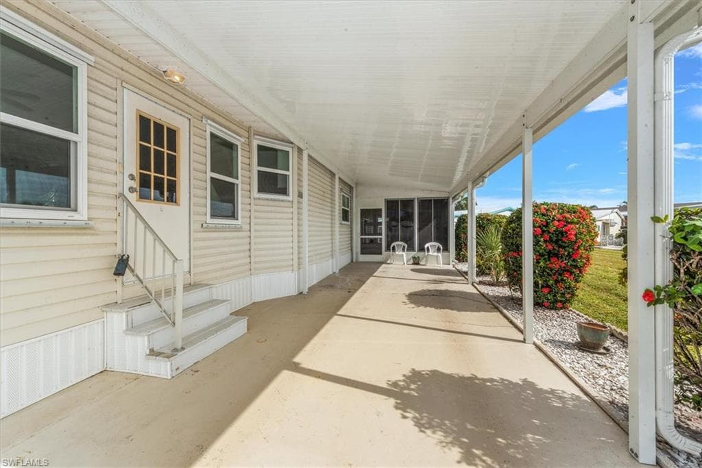 102 Elise DR-24