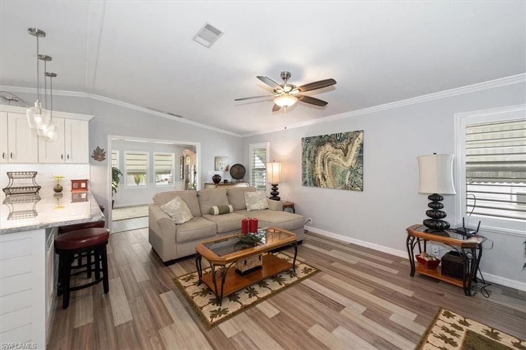 102 Elise DR-8
