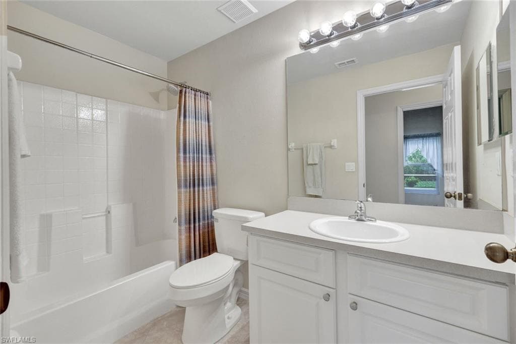 15645 Beachcomber AVE-26