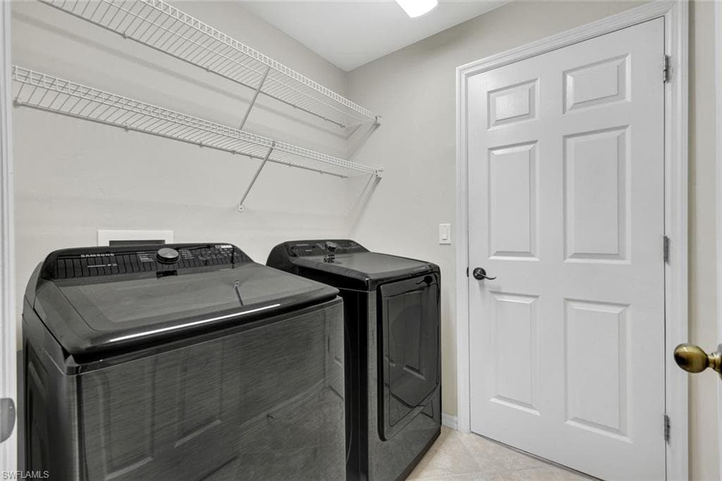 15645 Beachcomber AVE-28