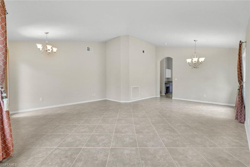 15645 Beachcomber AVE-24
