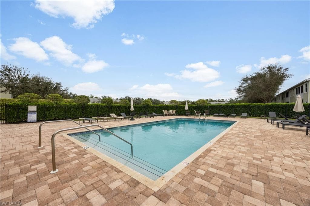 1320 Mariposa CIR 104-30