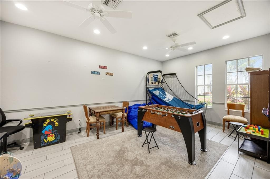 1320 Mariposa CIR 104-34
