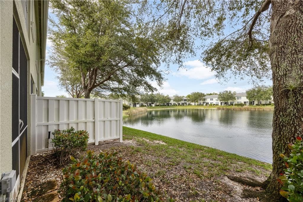 1320 Mariposa CIR 104-14