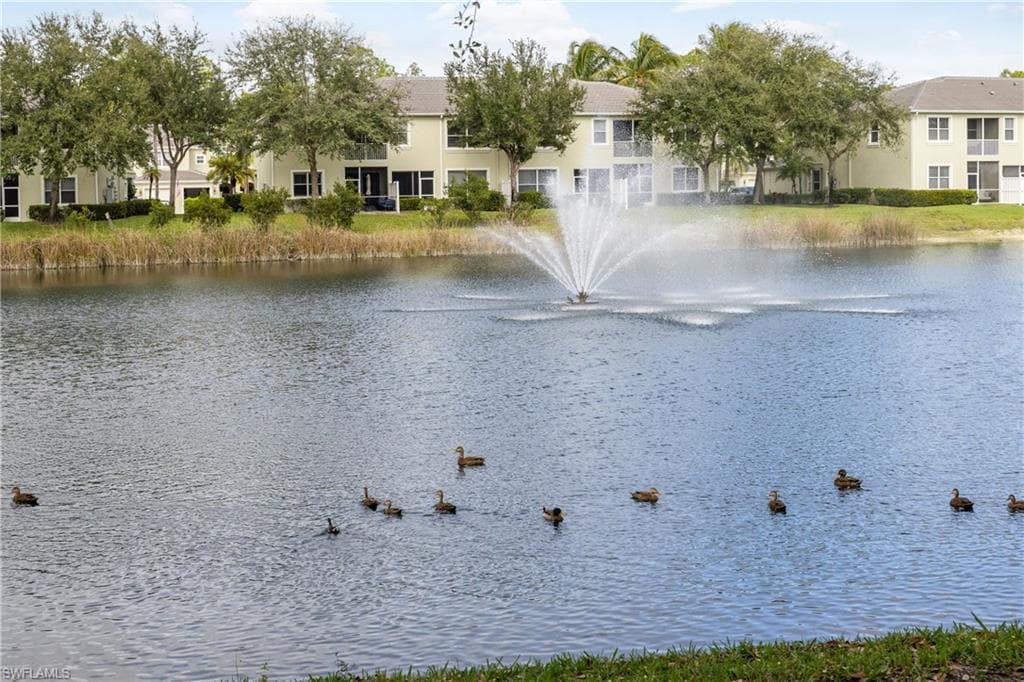 1320 Mariposa CIR 104-15