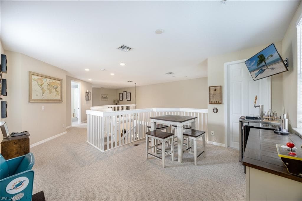 1320 Mariposa CIR 104-21